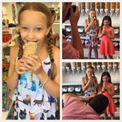 Picture Shame On JaneJewelry at Hll of Scoops 